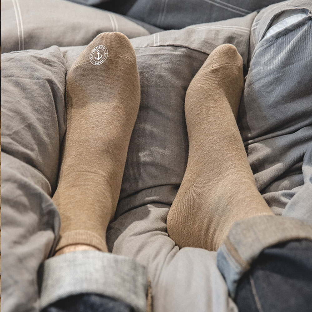 Cotton Crew Sock Pack - メイデンプリントのミッドカーフニットソックス、メンズ滑り止めソックス、吸汗性、無地、春と秋、3ペア