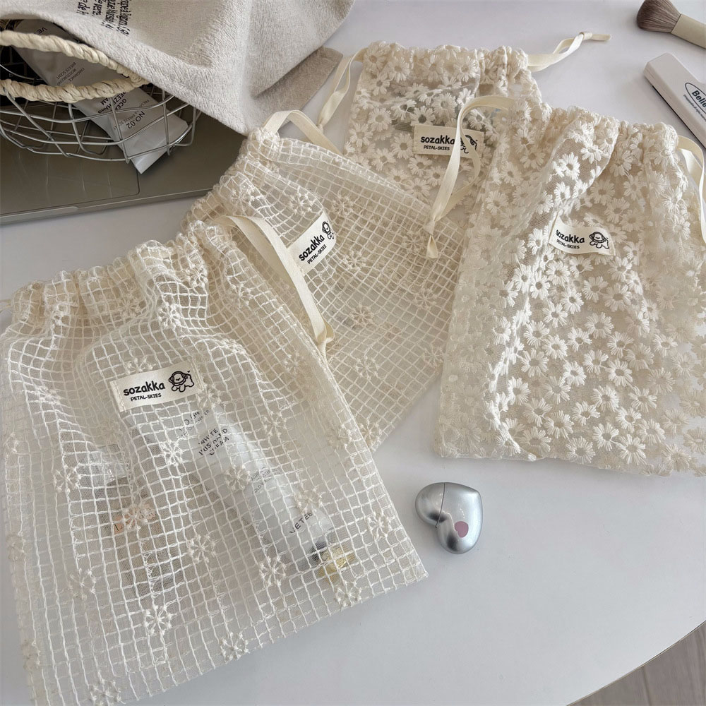 Sock Organizer Tray - レース刺繍デイジーメッシュ巾着メイクアップバッグ夏旅行用トイレタリー下着靴下オーガナイザー収納ポーチアクセサリー用