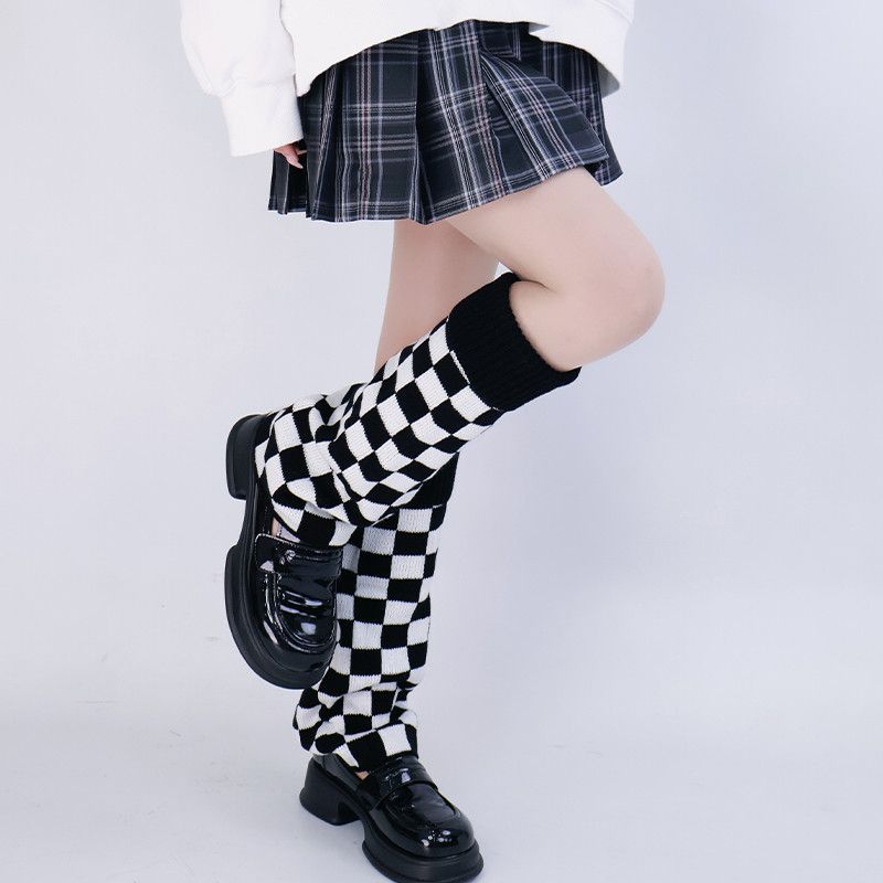 黒白チェック柄レッグウォーマーニットだらしないソックス原宿ゴ - Boot Sock Slouchy のレビューと価格