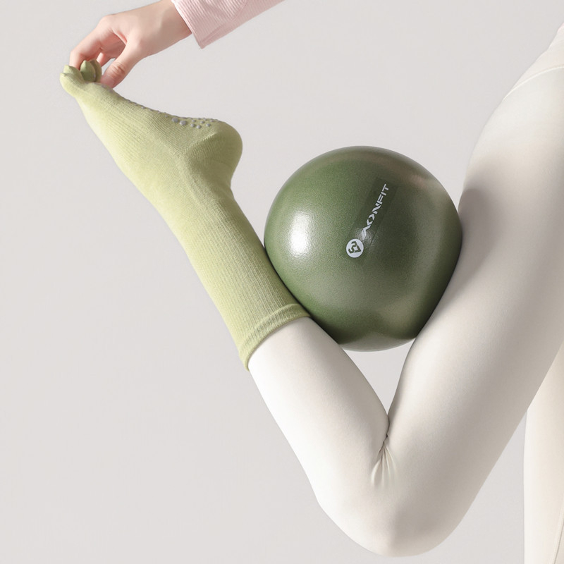1 ペア女性ヨガソックスキャンディーカラー綿シリコーンノンス - Toe Sock Split のレビューと価格