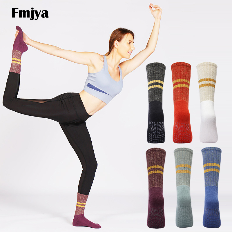 ヨガソックス グリップ付き ノンスリップ ミドルふくらはぎ  - Grip Sock Yoga のレビューと価格