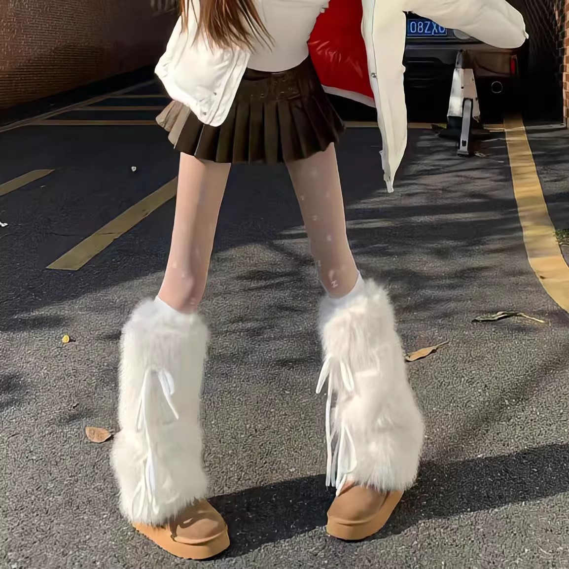 女性用フェイクファーレッグウォーマー タイストラップ付き 厚 - Boot Sock Slouchy のレビューと価格